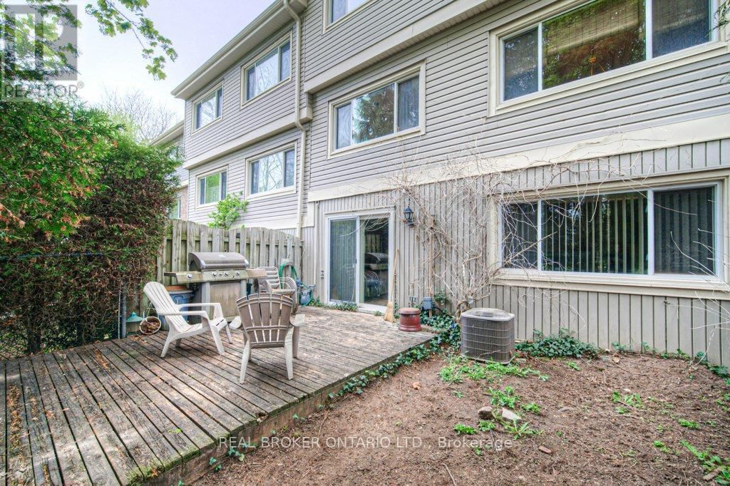 3 - 30 GREEN VALLEY DRIVE Image 33