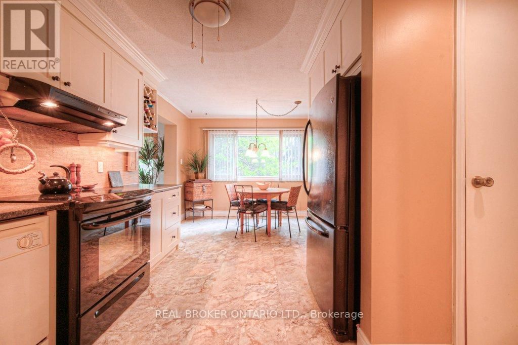 3 - 30 GREEN VALLEY DRIVE Image 7