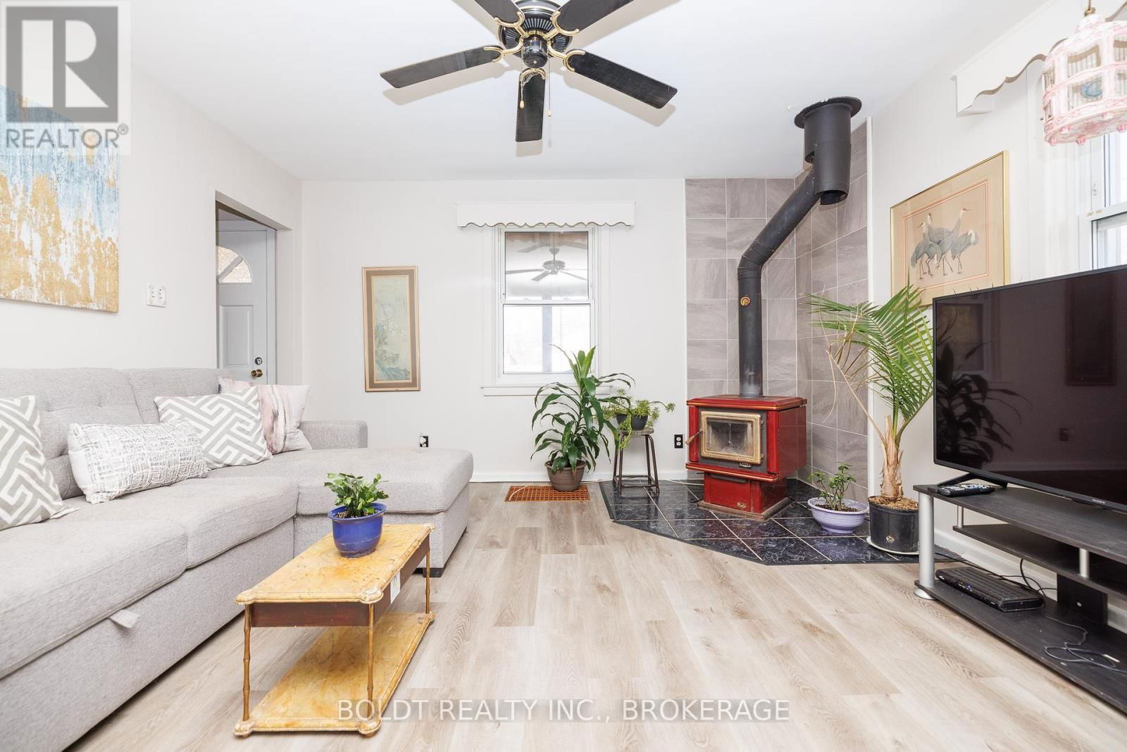 33 ARGYLE CRESCENT Image 4