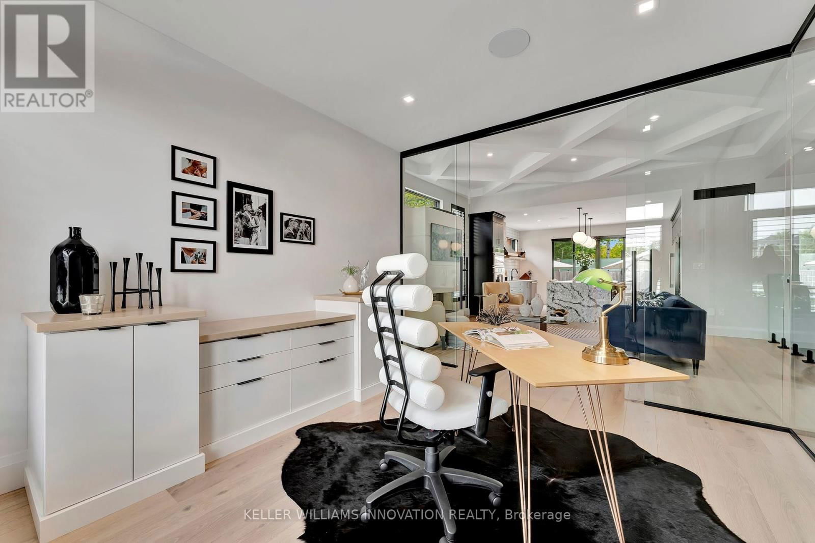 330 ROGERS ROAD Image 10