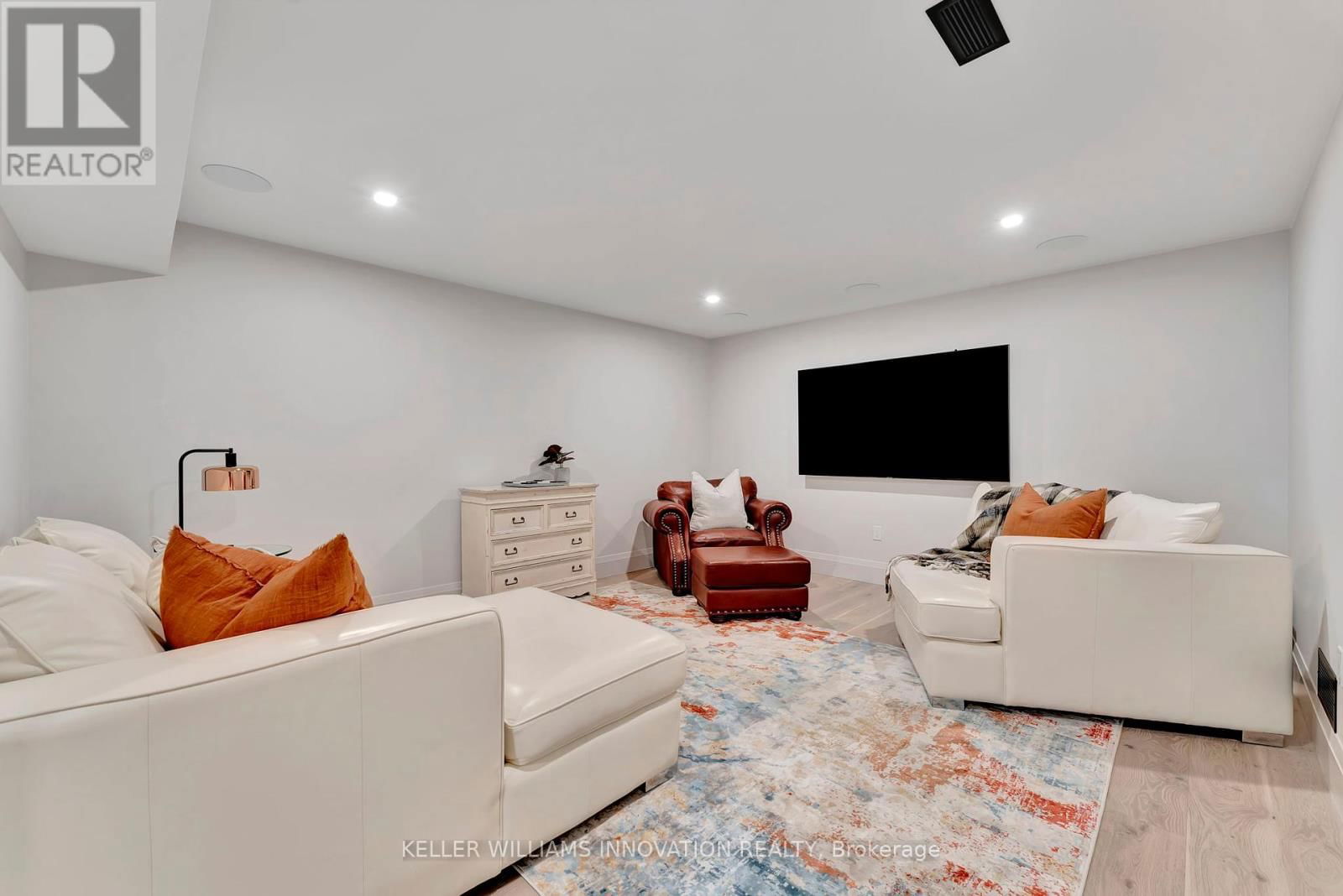 330 ROGERS ROAD Image 29