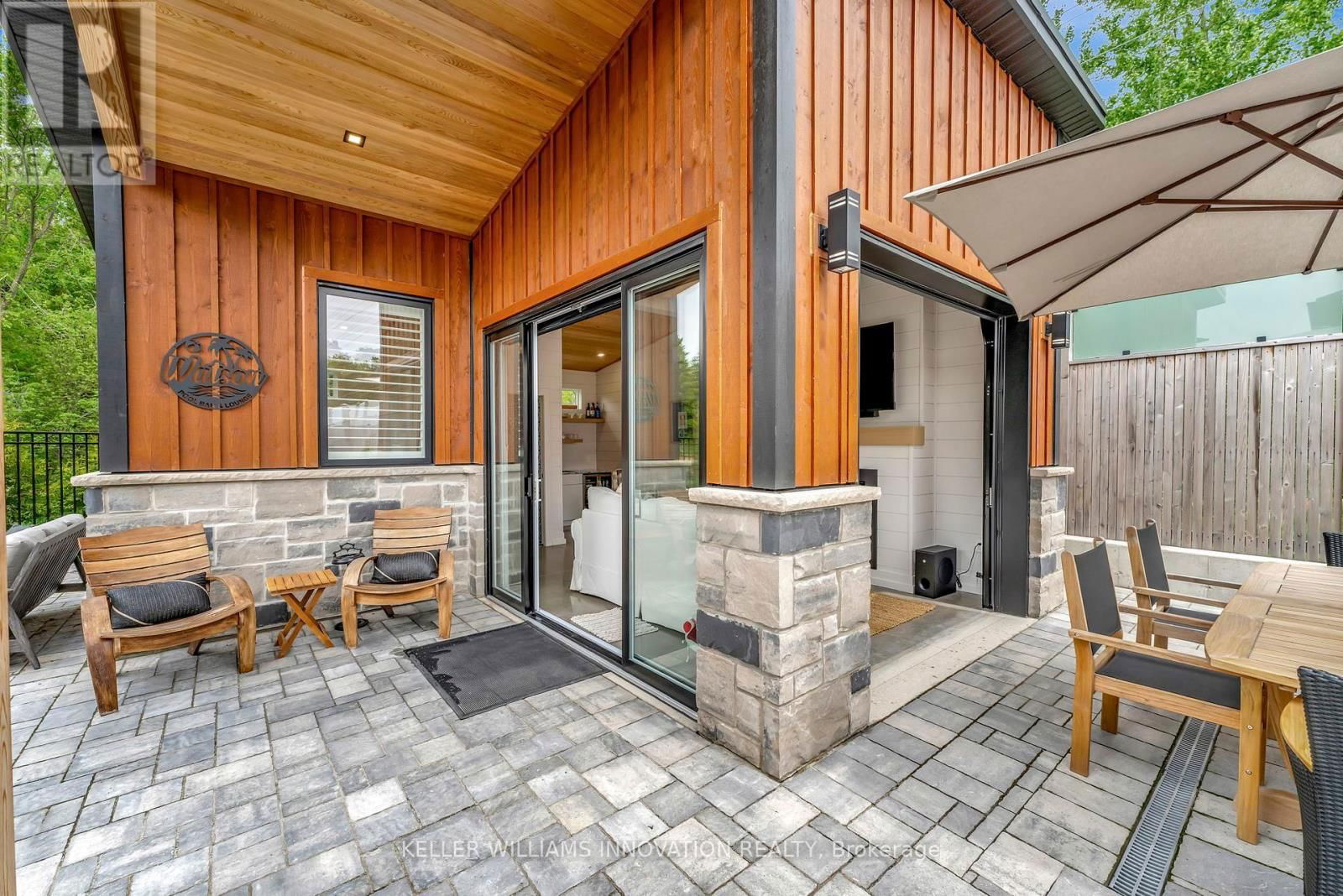 330 ROGERS ROAD Image 45