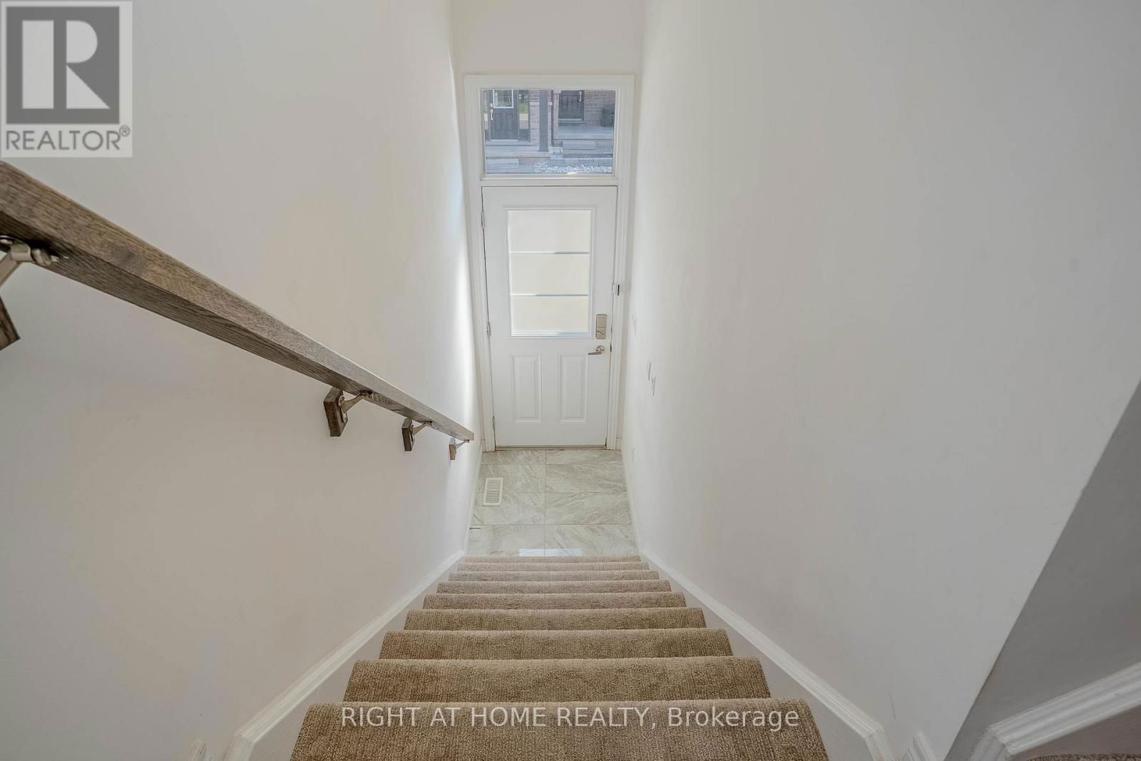 14 - 575 WOODWARD AVENUE Image 11