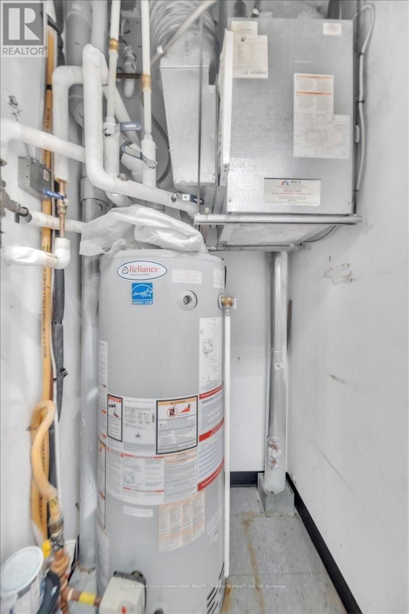 302 - 150 COLBORNE STREET Image 31