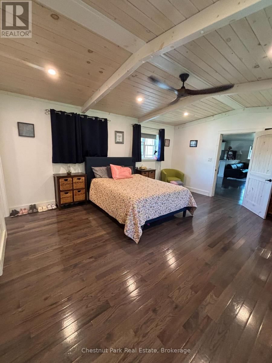 175 CRESCENT DRIVE Image 21