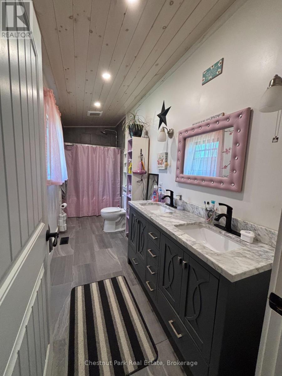 175 CRESCENT DRIVE Image 22