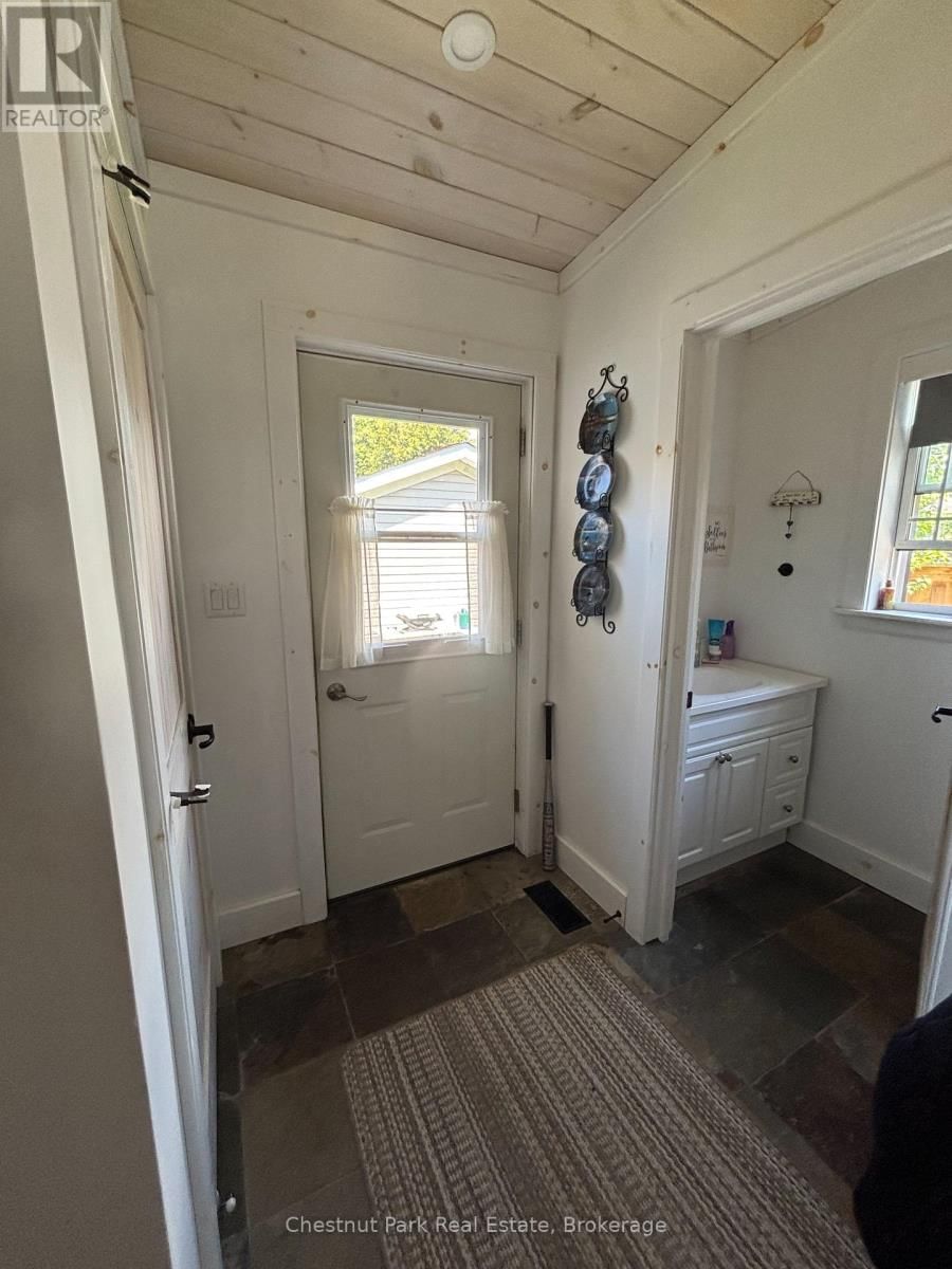175 CRESCENT DRIVE Image 23
