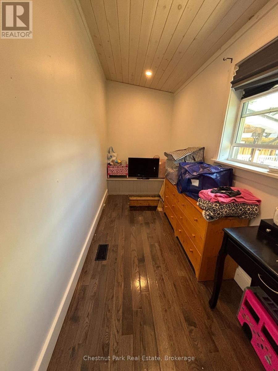 175 CRESCENT DRIVE Image 24