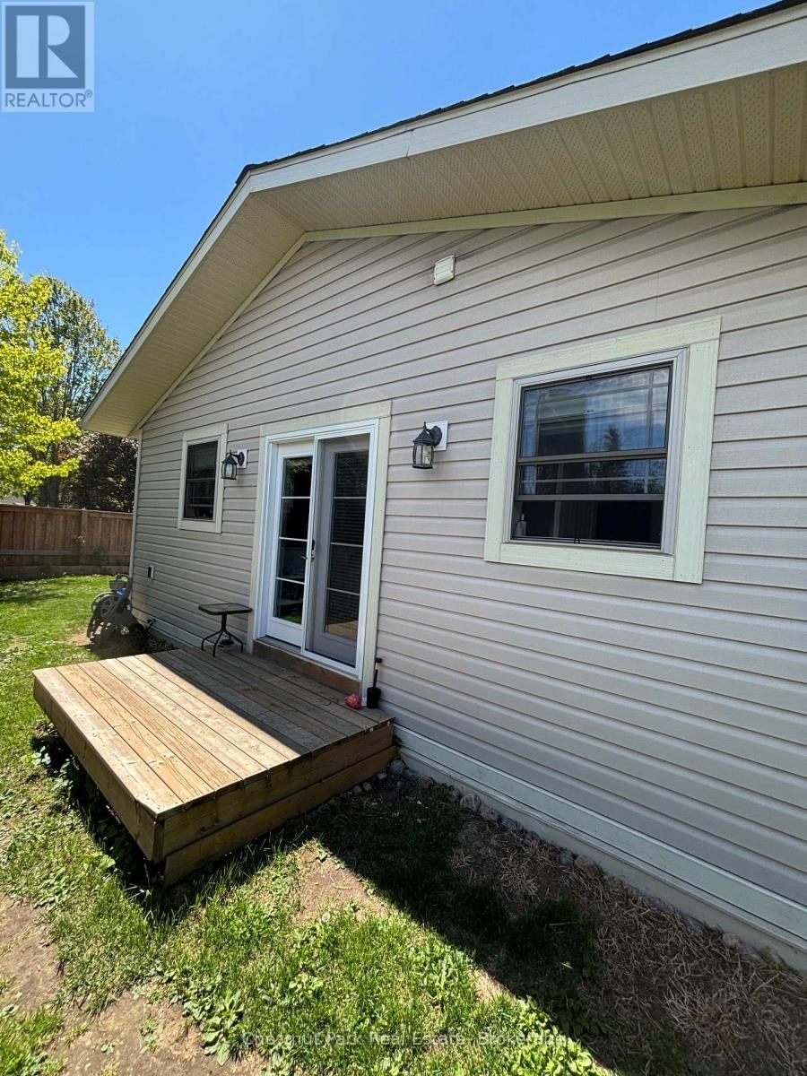175 CRESCENT DRIVE Image 27