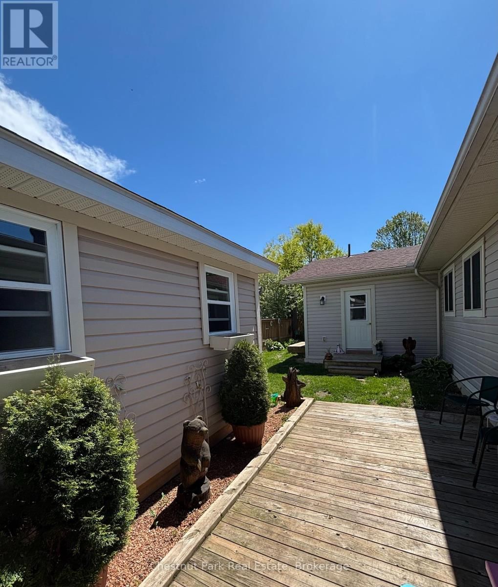 175 CRESCENT DRIVE Image 31