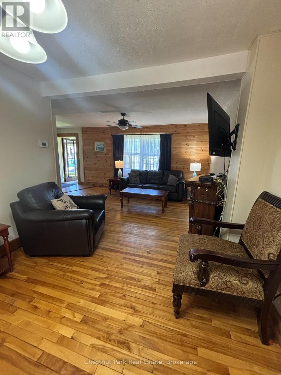 175 CRESCENT DRIVE Image 4