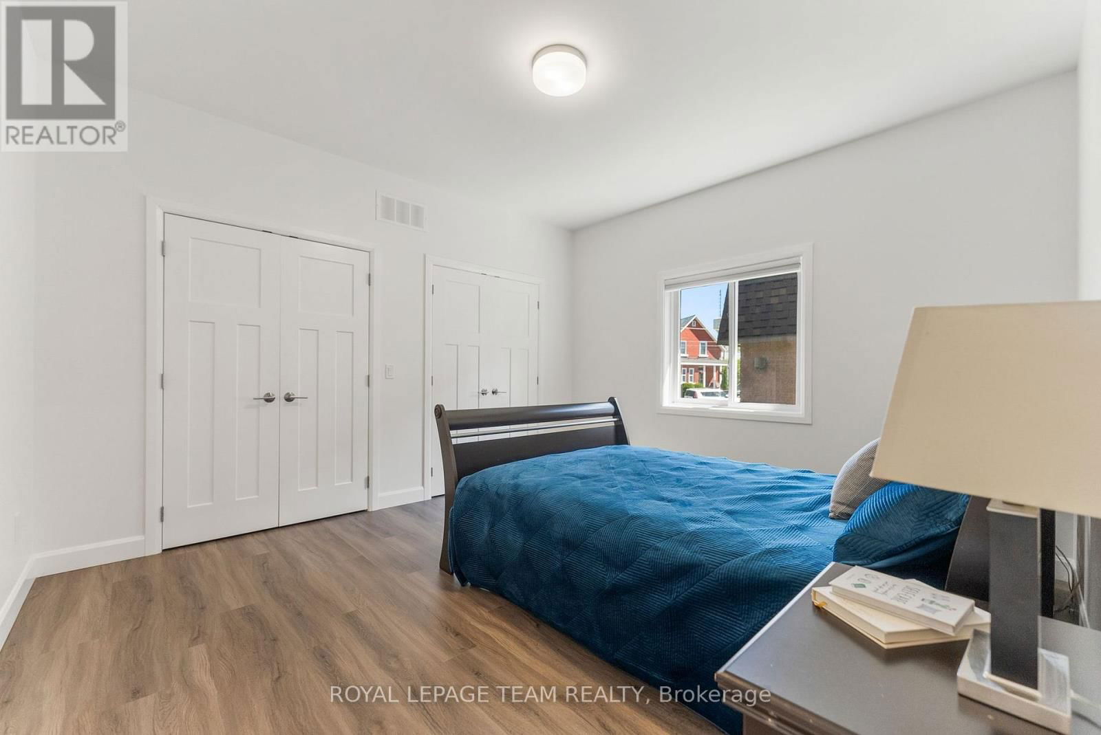 12 SIMPSON STREET Image 14