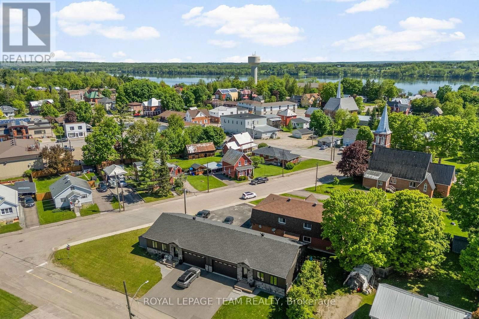 12 SIMPSON STREET Image 27