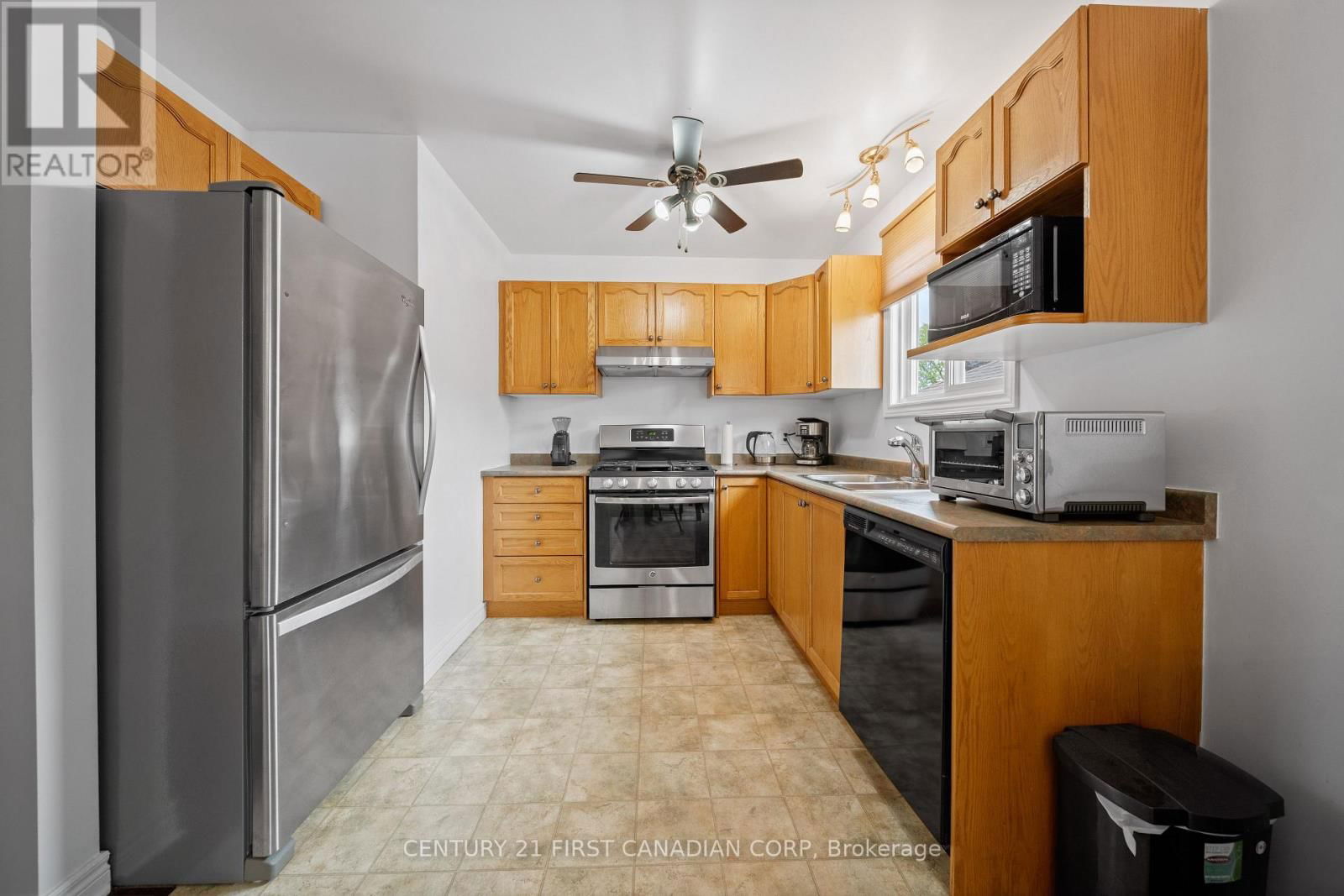 475 EXMOUTH CIRCLE Image 15