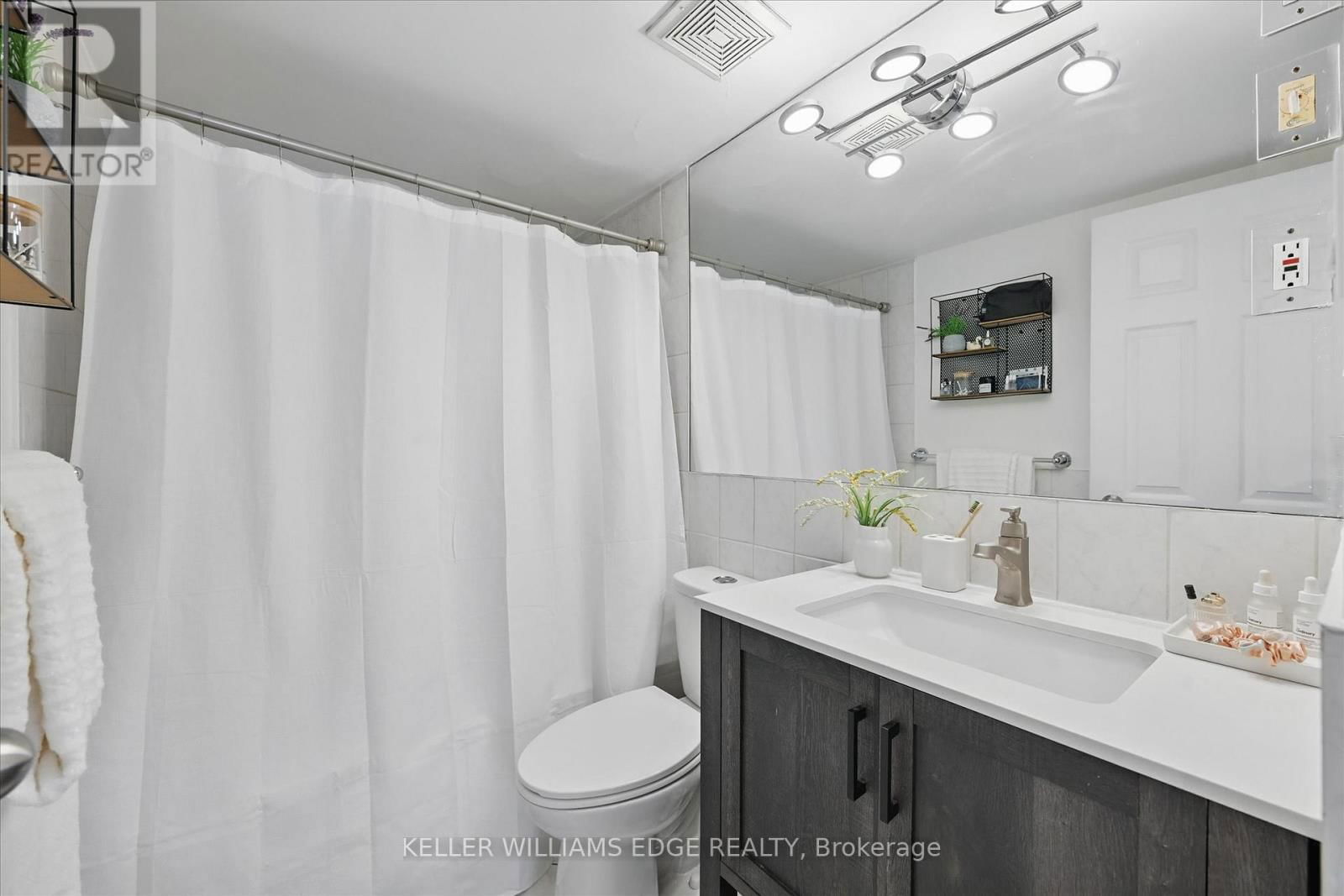 43 - 2373 KING STREET EAST Image 30
