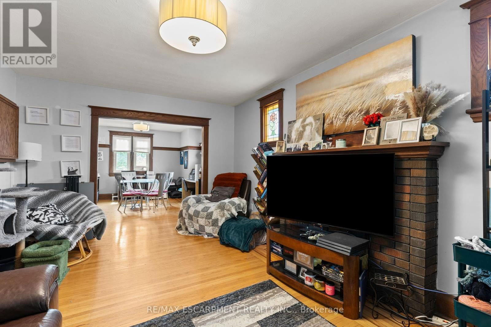 155 BALMORAL AVENUE SOUTH Image 28