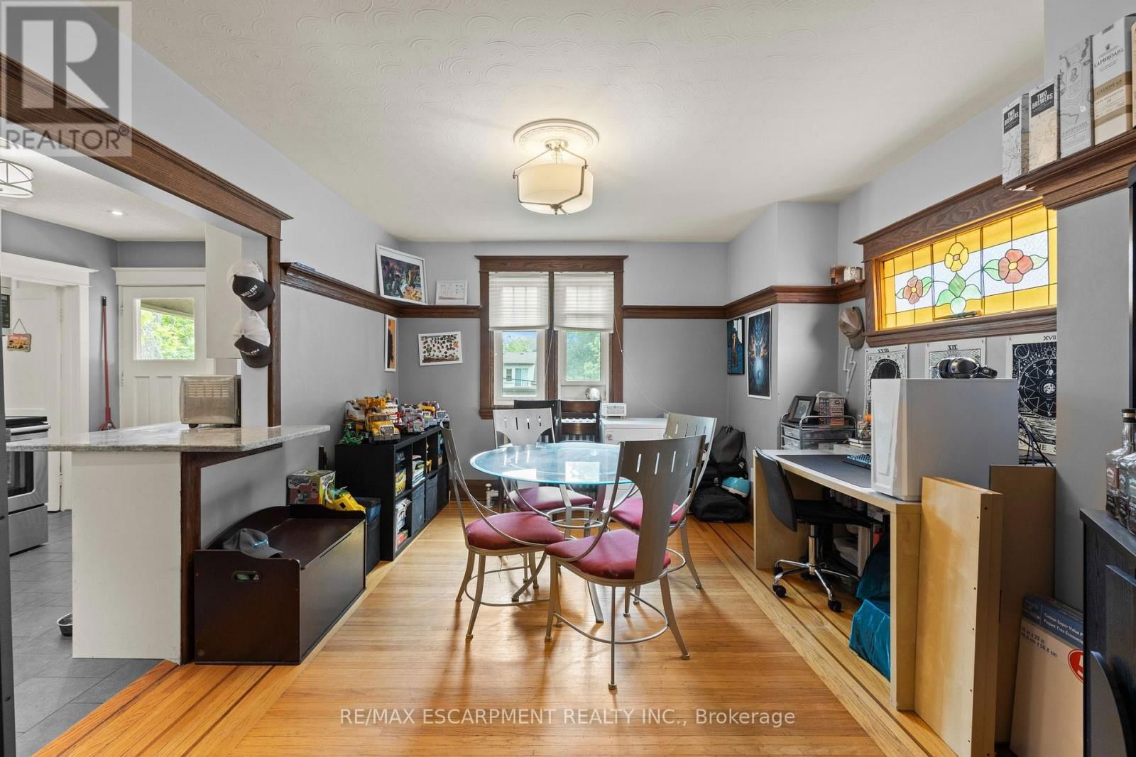 155 BALMORAL AVENUE SOUTH Image 29