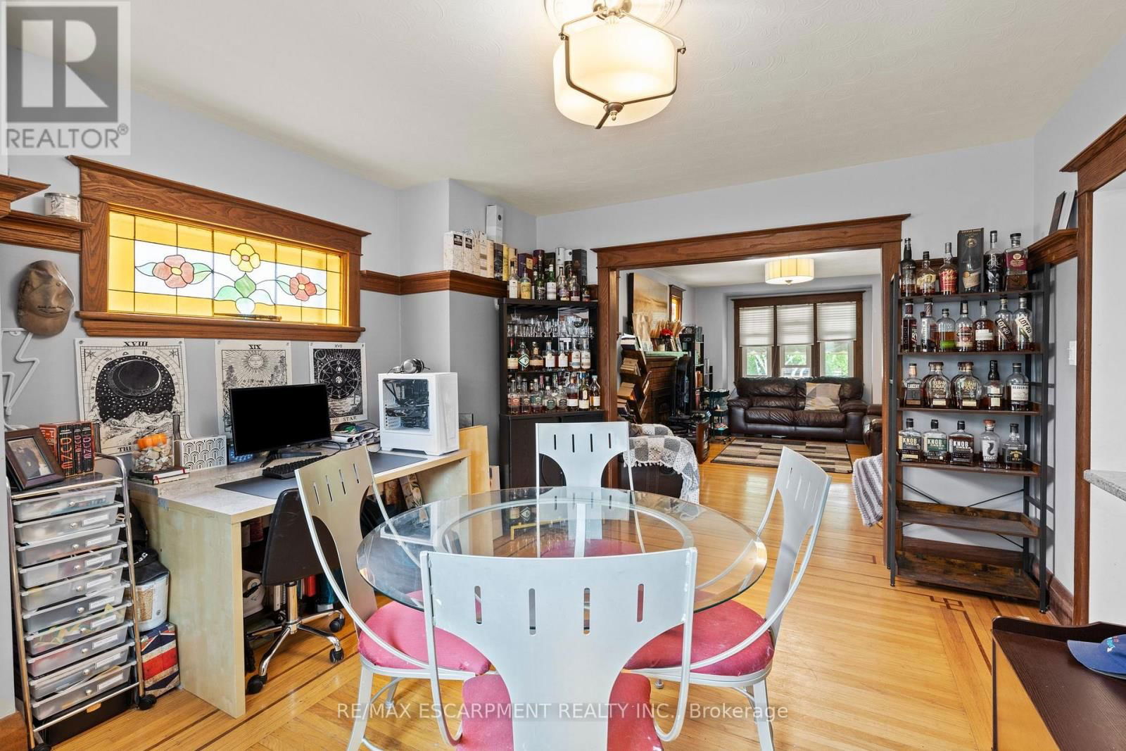 155 BALMORAL AVENUE SOUTH Image 30