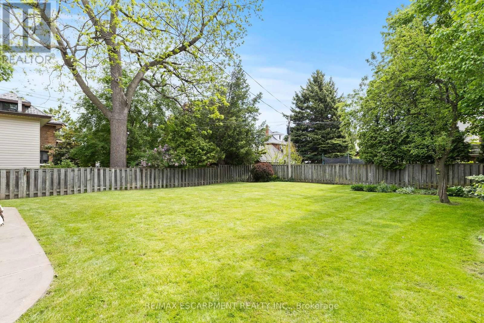 155 BALMORAL AVENUE SOUTH Image 48