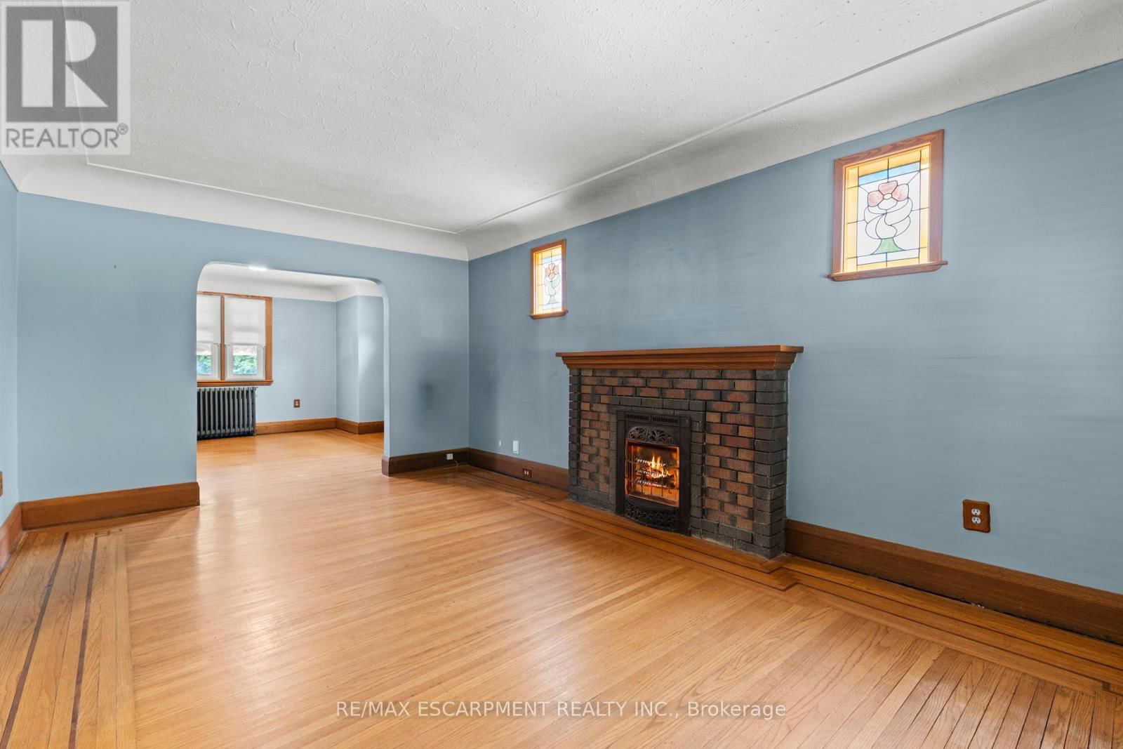 155 BALMORAL AVENUE SOUTH Image 8