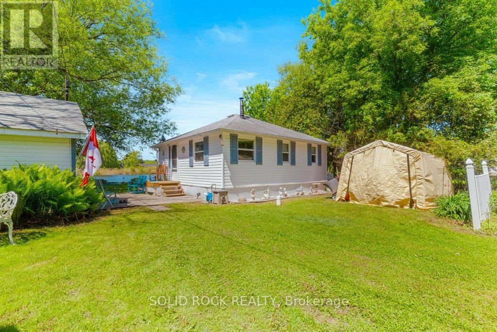 124 BAY LANE Image 10