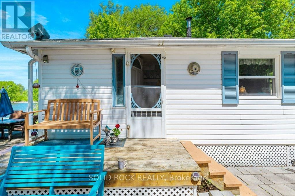 124 BAY LANE Image 13