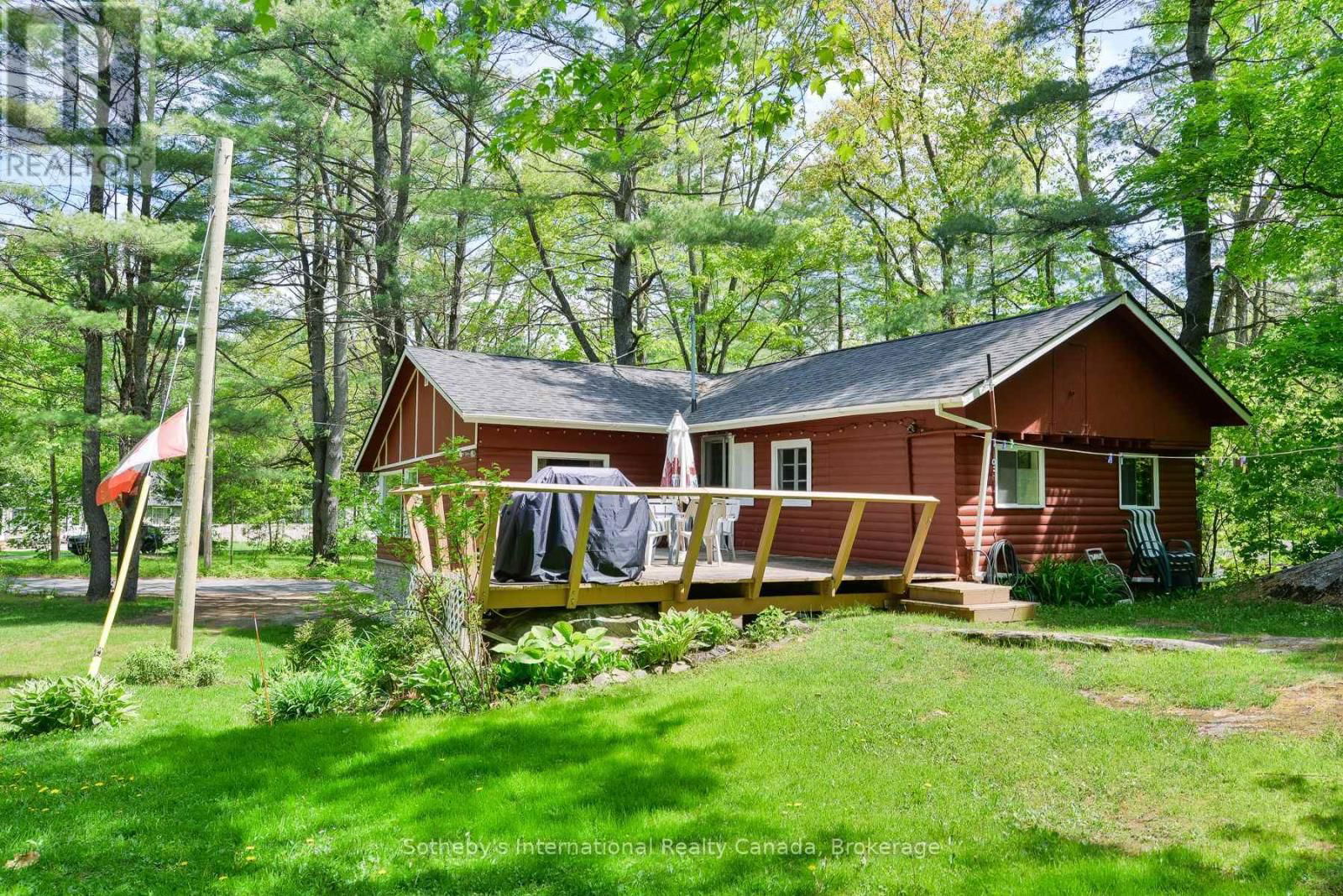 1068 KAHSHE LAKE RD SOUTH Image 17