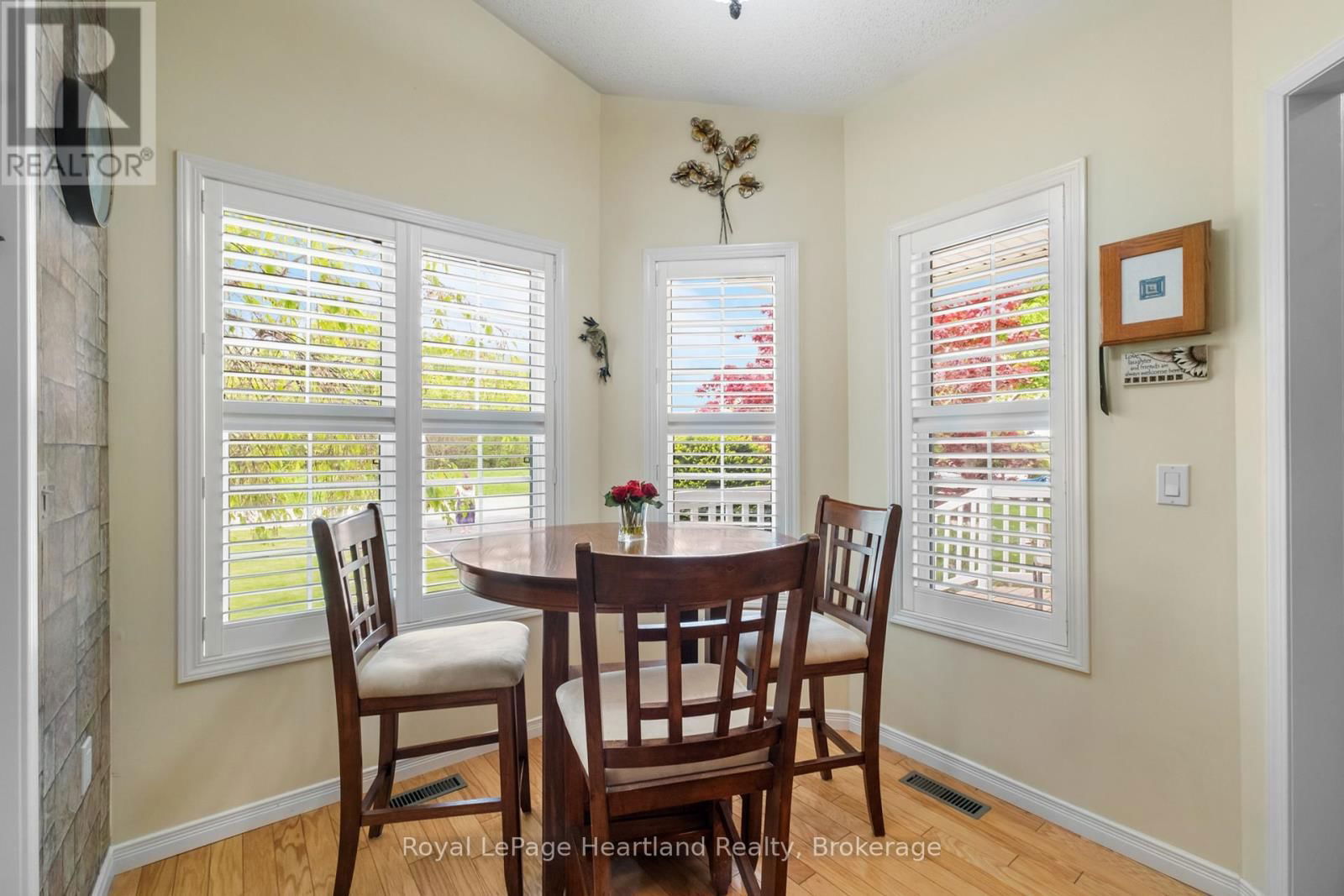 81402 CHAMPLAIN BOULEVARD Image 12
