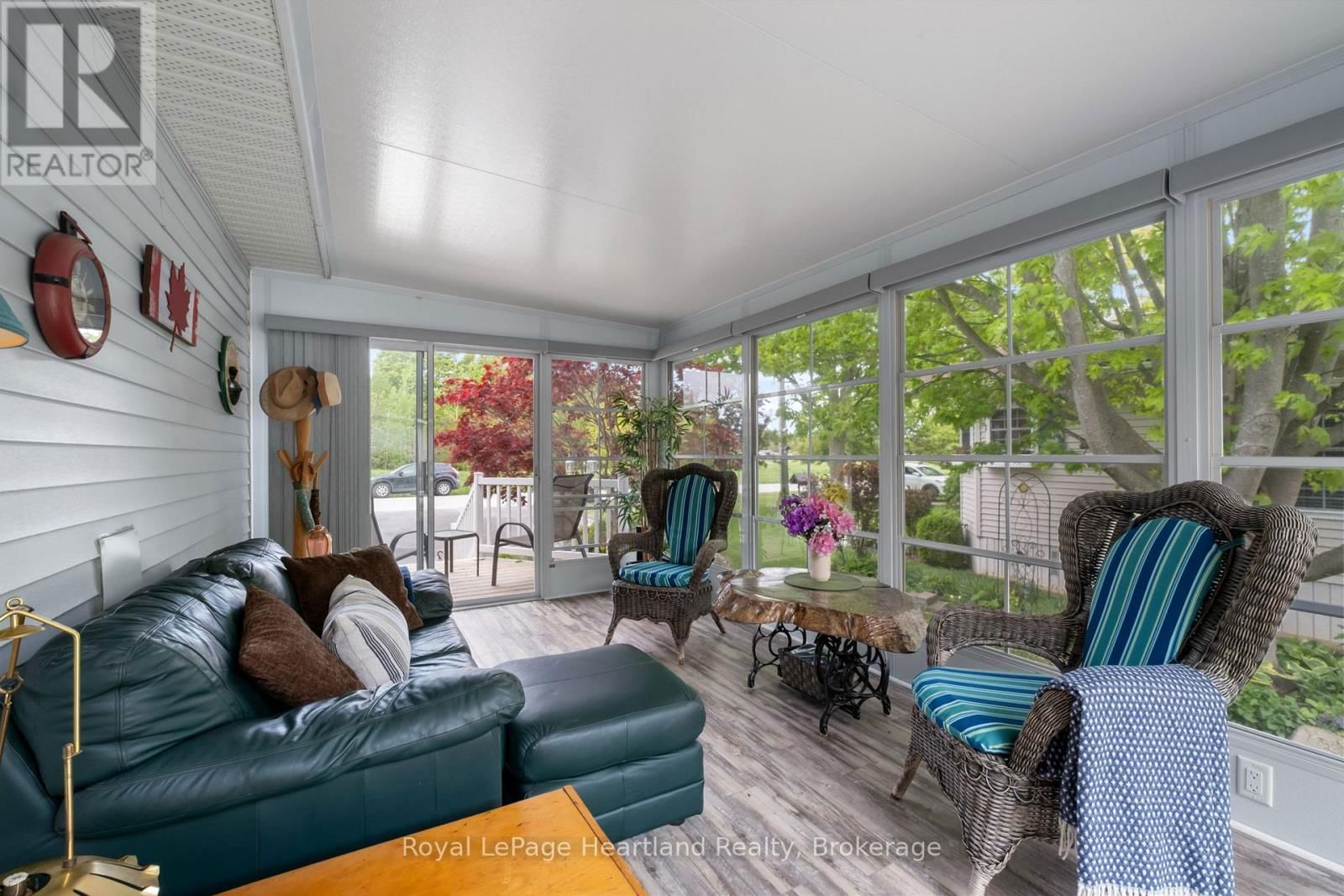 81402 CHAMPLAIN BOULEVARD Image 23