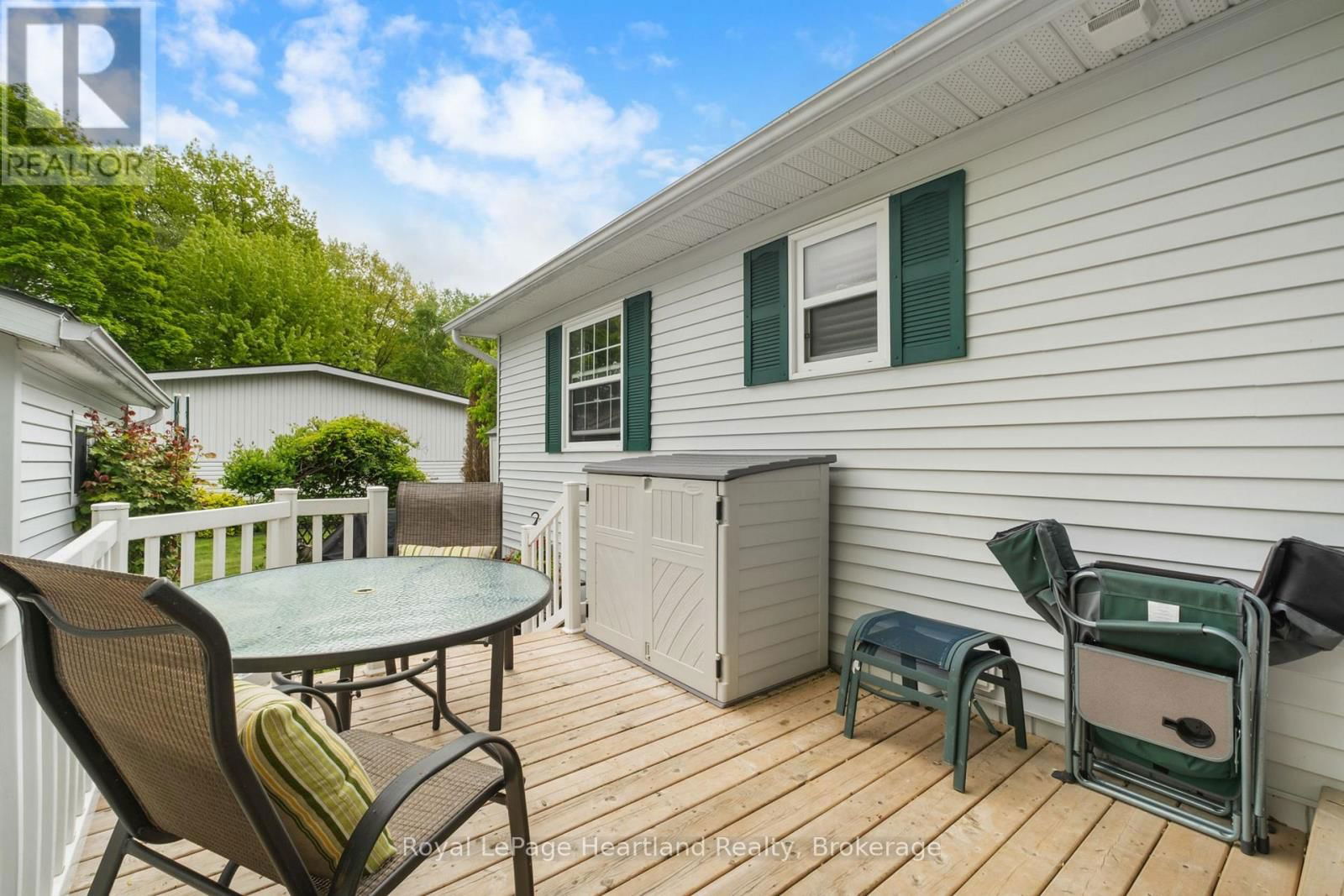 81402 CHAMPLAIN BOULEVARD Image 26