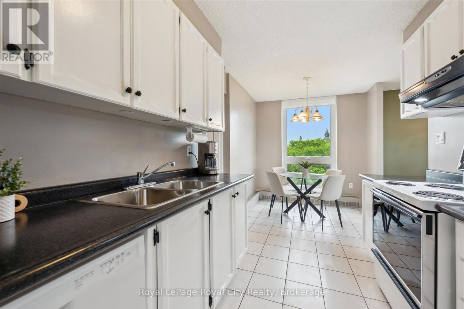 505 - 19 WOODLAWN ROAD EAST Image 32