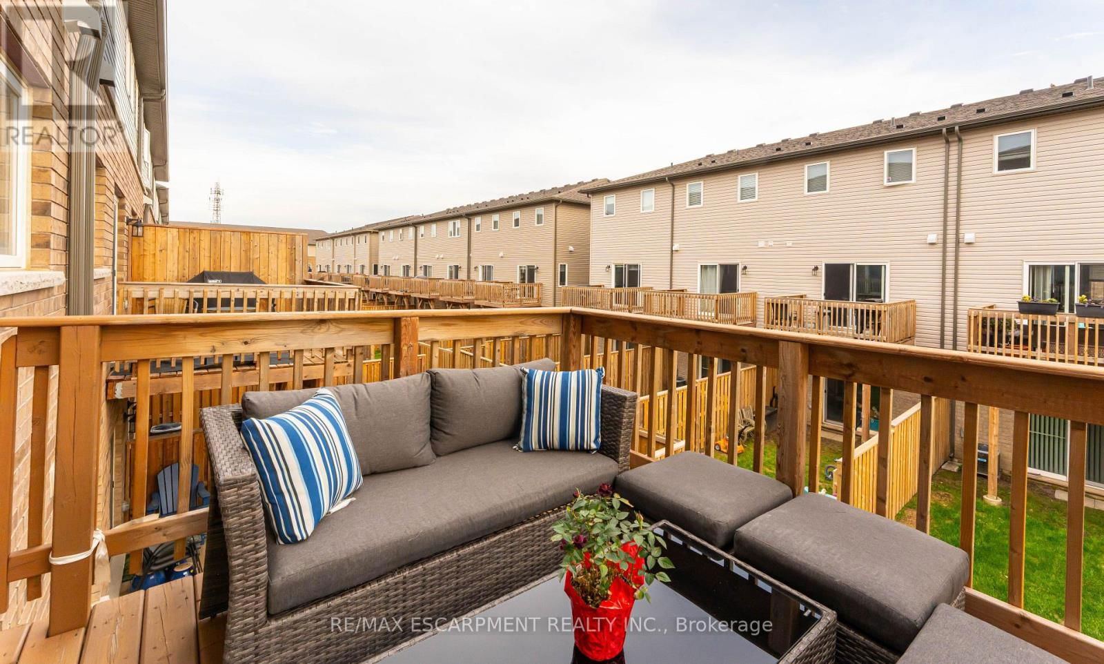 52 AQUARIUS CRESCENT Image 21