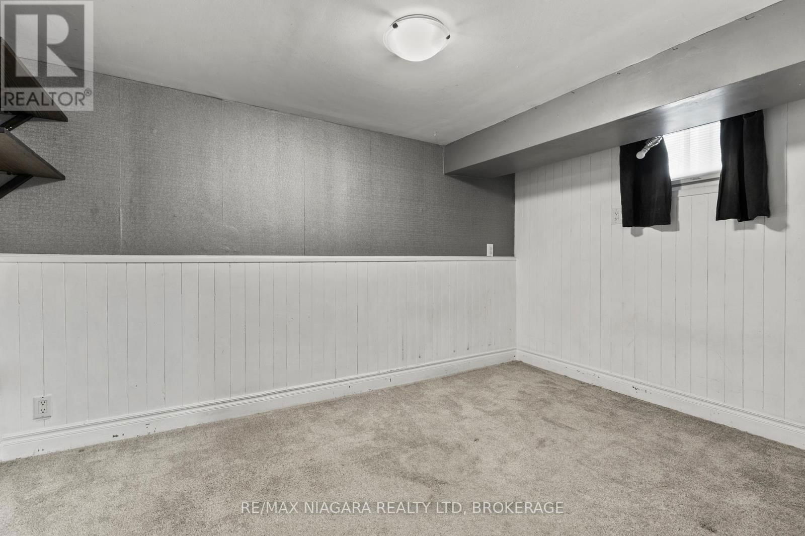 272 WALLACE AVENUE SOUTH Image 31