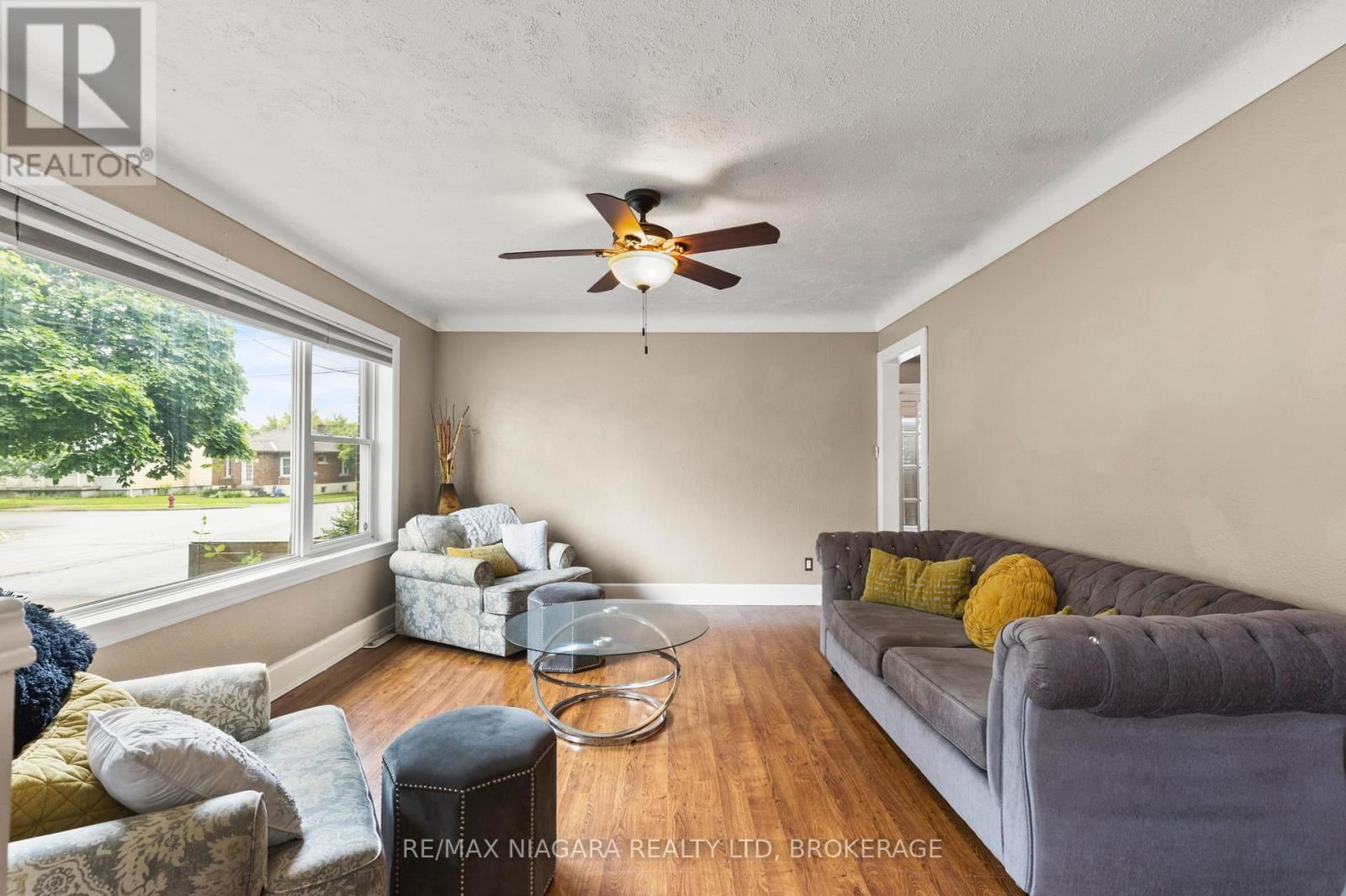 272 WALLACE AVENUE SOUTH Image 6