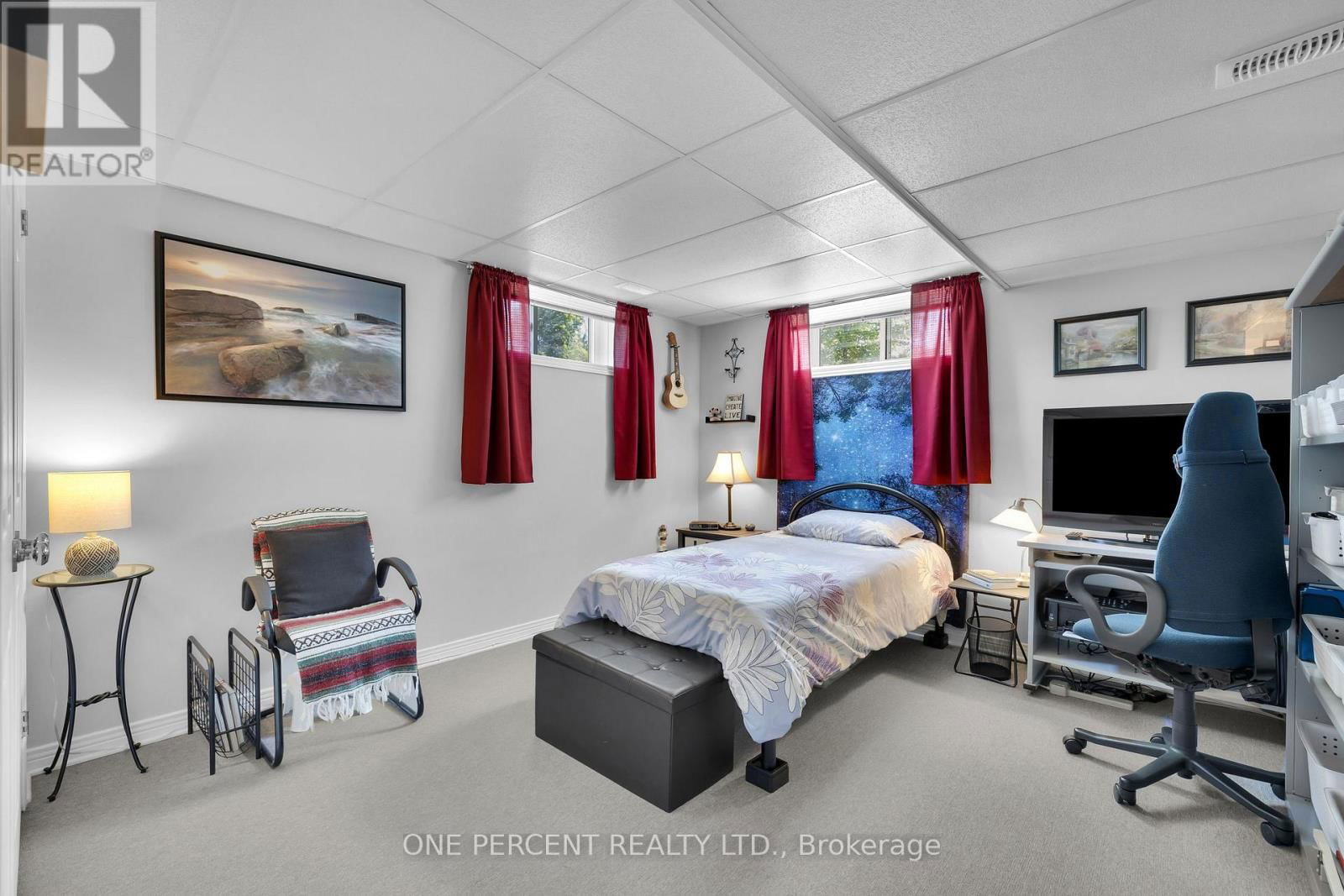 3 AIMEE LANE Image 33