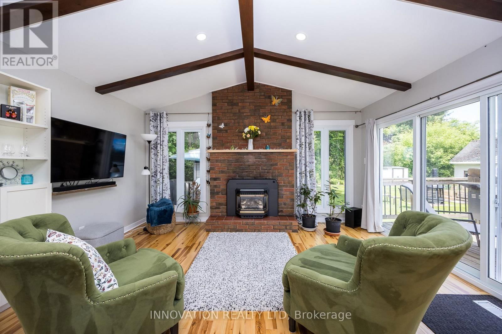 185 MUNRO STREET Image 11