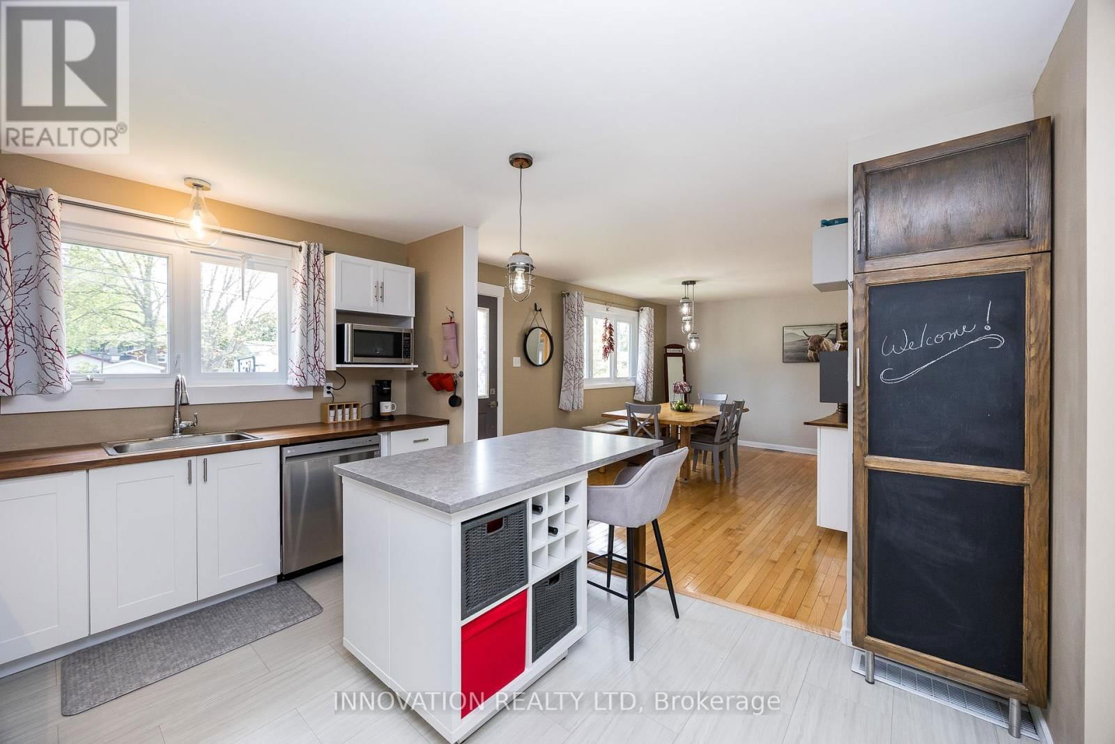 185 MUNRO STREET Image 3