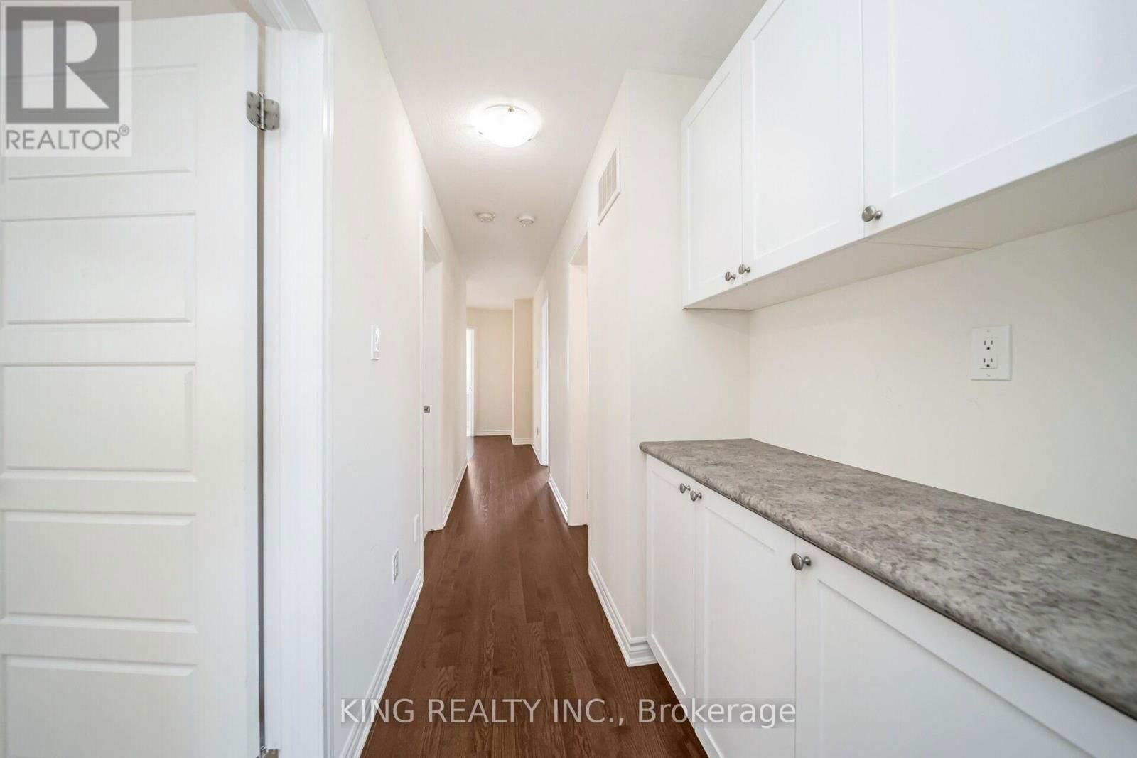 8 POINTER STREET Image 35