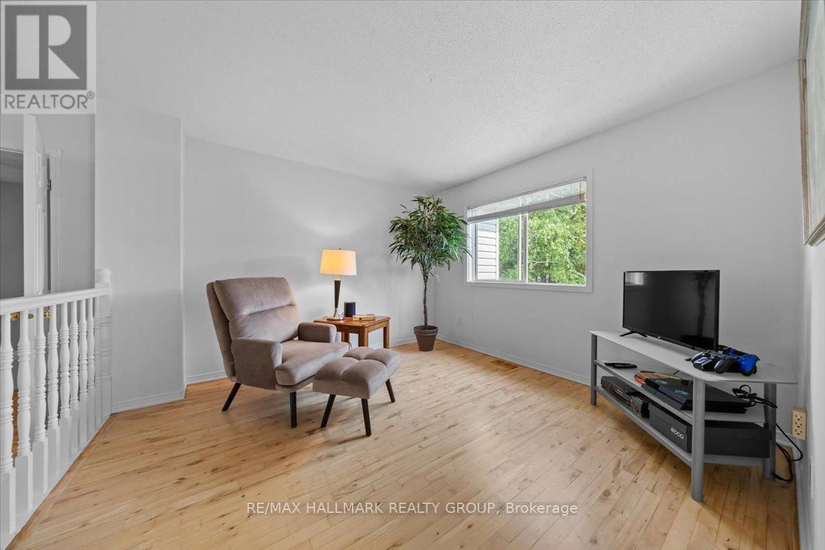 3 CRANTHAM CRESCENT Image 24