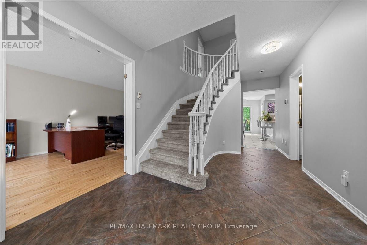 3 CRANTHAM CRESCENT Image 31