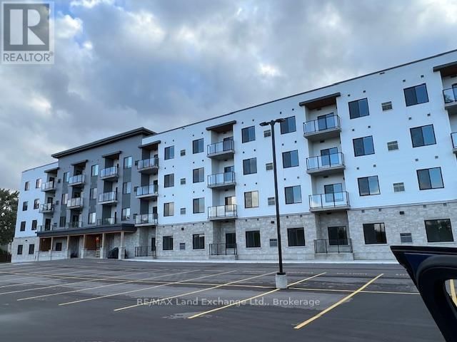 Unit 106 - 620 PHILIP PLACE Image 3