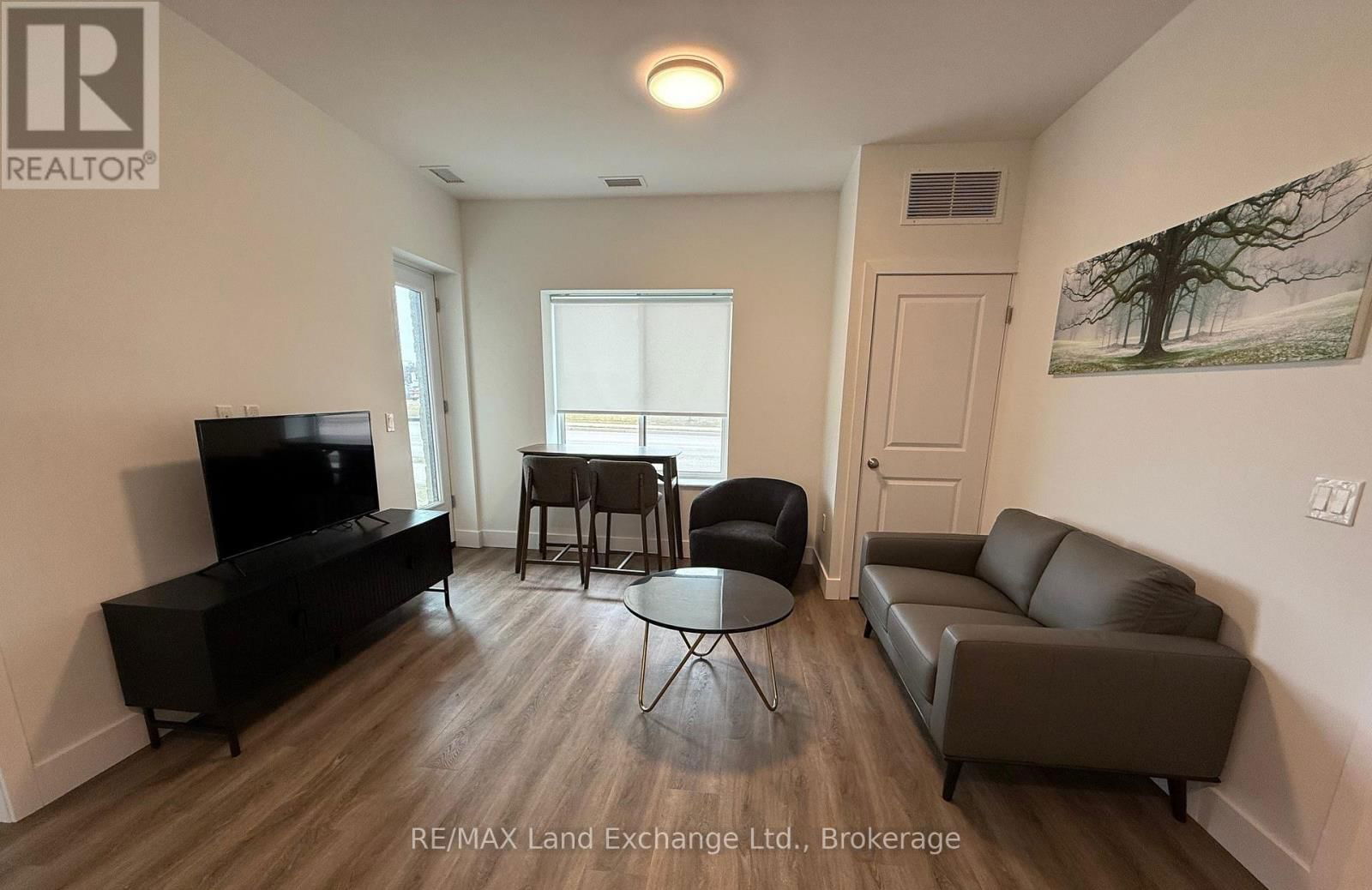Unit 106 - 620 PHILIP PLACE Image 8
