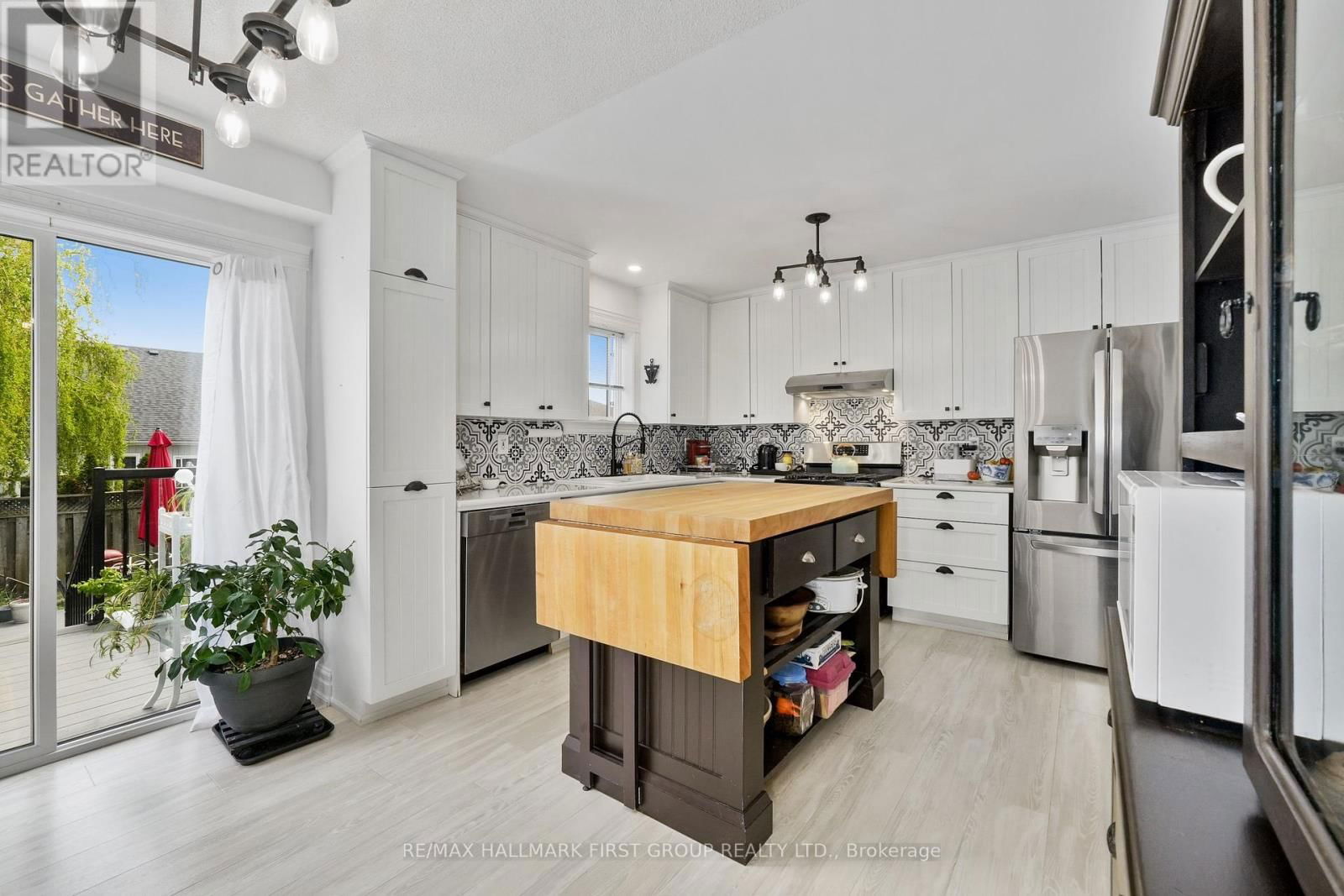 76 JARVIS DRIVE Image 14
