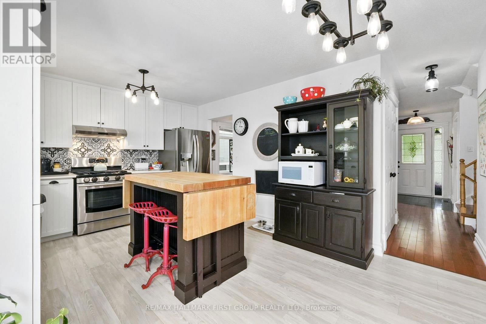 76 JARVIS DRIVE Image 15