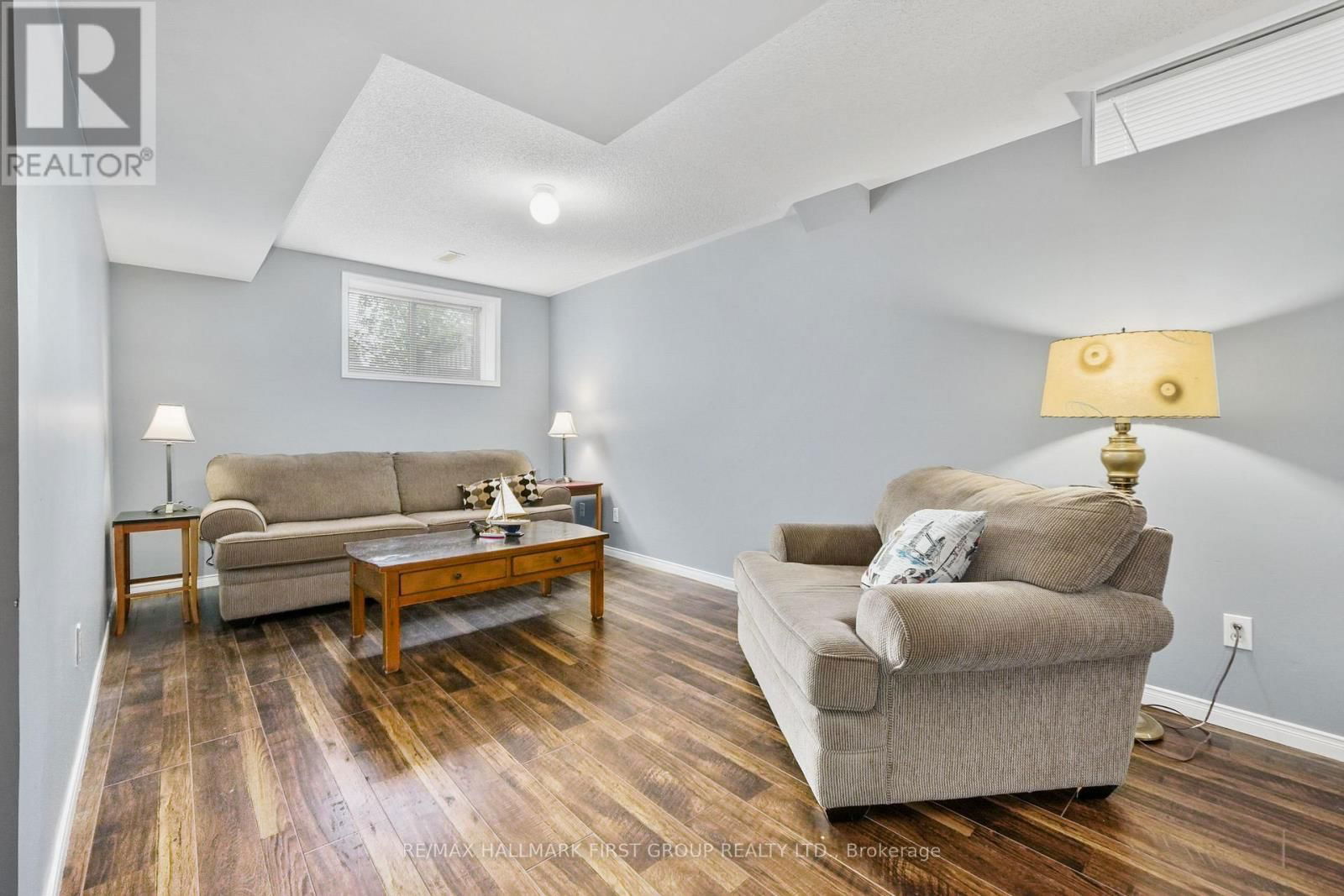 76 JARVIS DRIVE Image 33