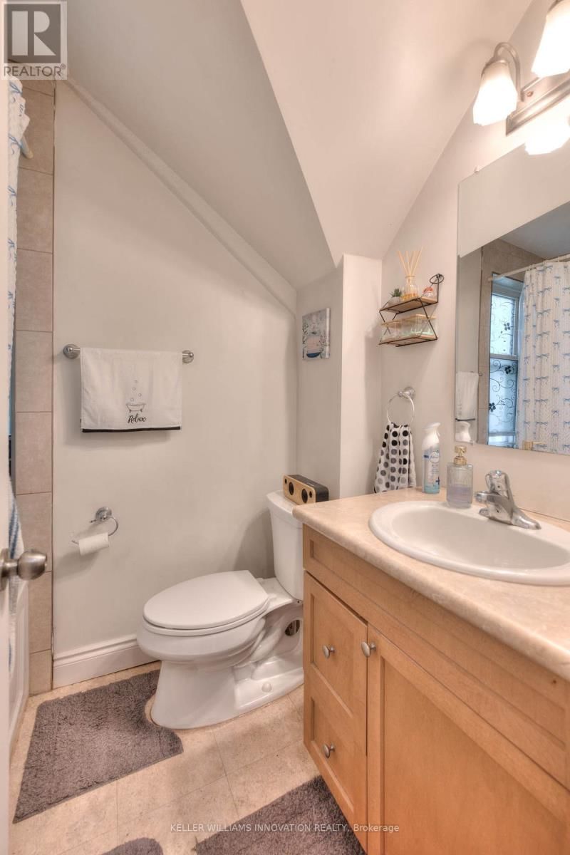 270 WATER STREET NORTH Image 16