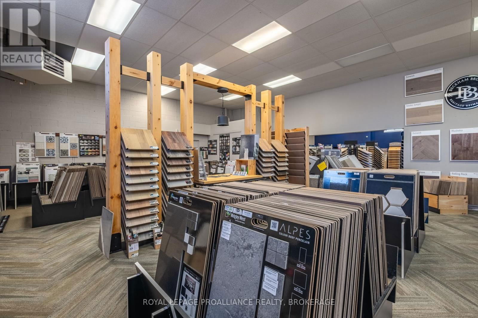 649 JUSTUS DRIVE Image 17