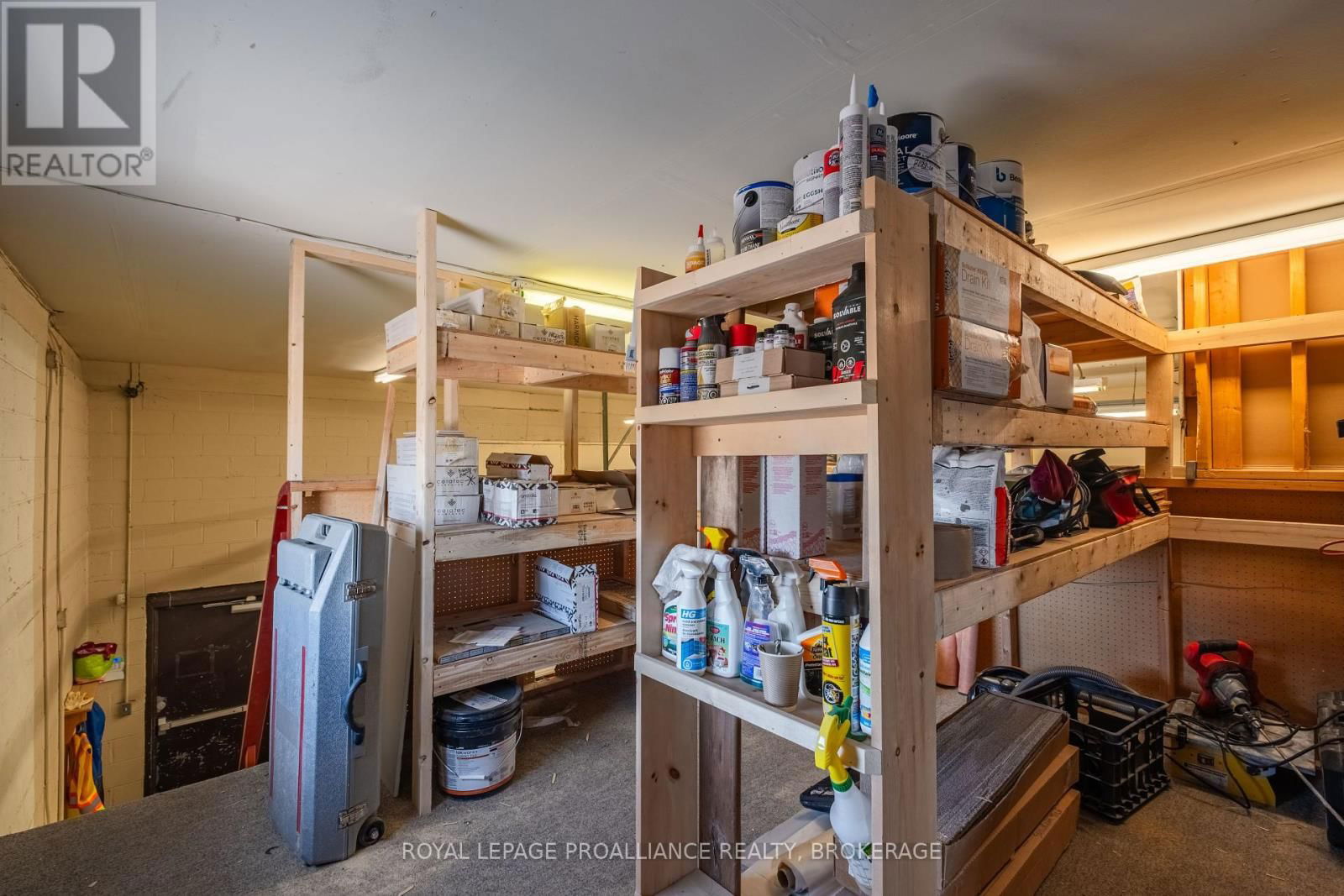649 JUSTUS DRIVE Image 25