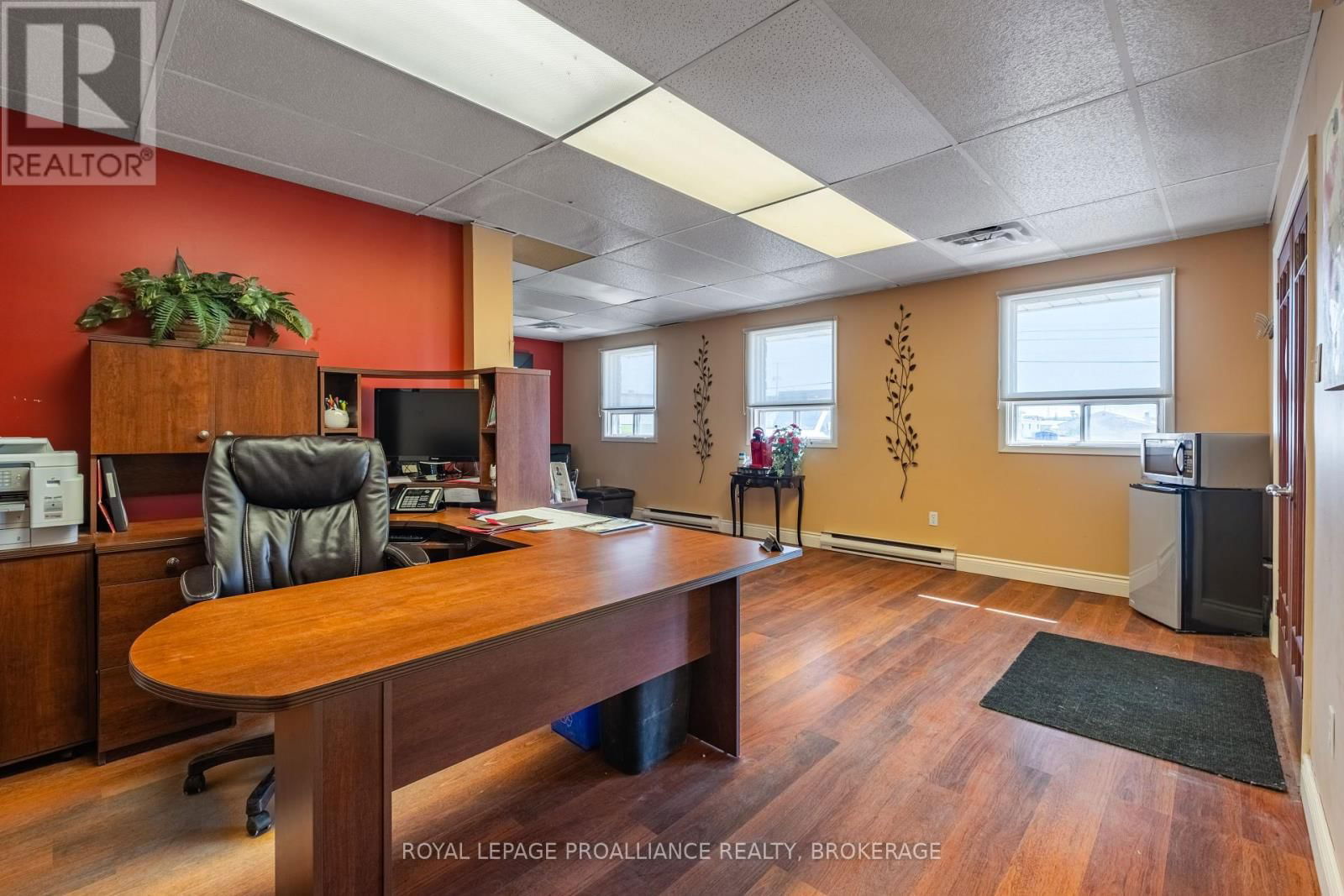 649 JUSTUS DRIVE Image 32