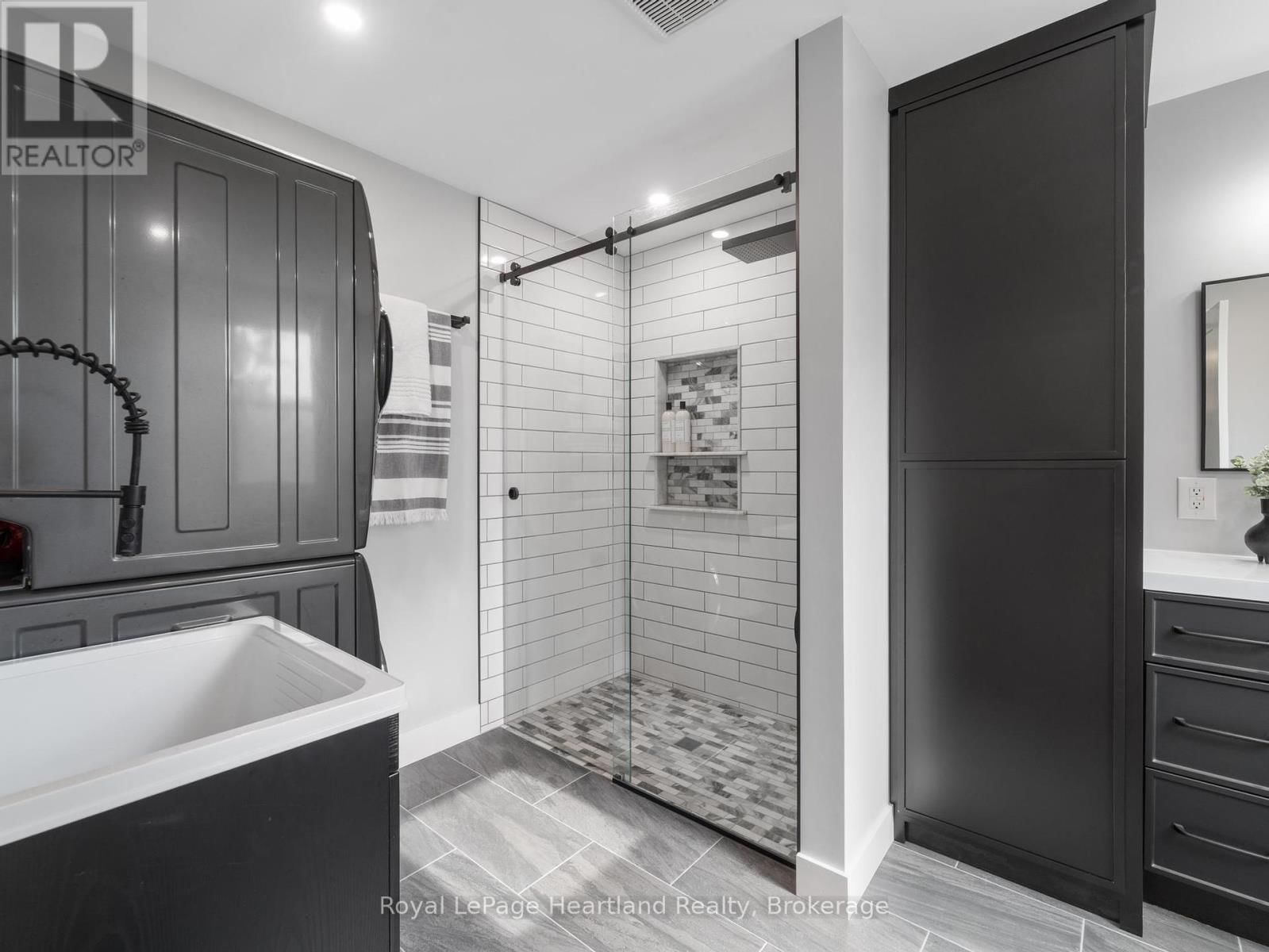 137 PALMERSTON STREET Image 27